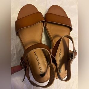 Big Buddha Women’s Platform Heel Sandals (Brown)